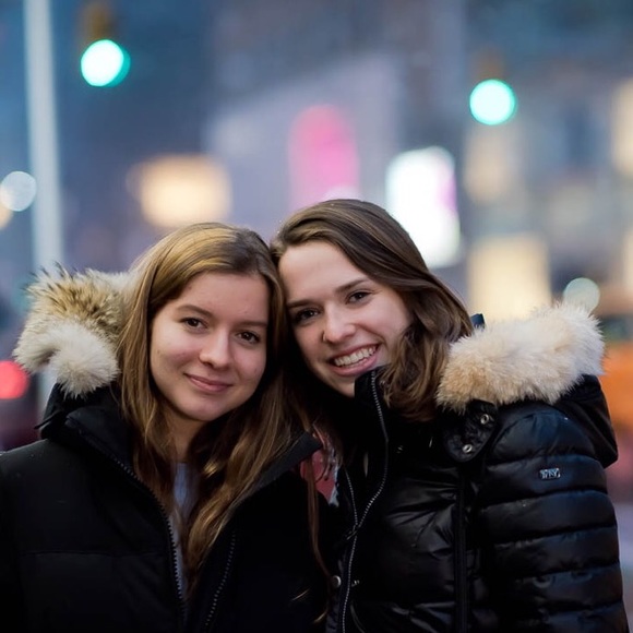 Meet your Posher, Lindsey - Picture 1 of 1